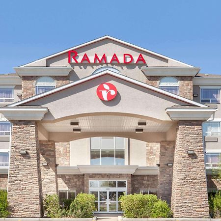 Отель Ramada By Wyndham Брукс Экстерьер фото
